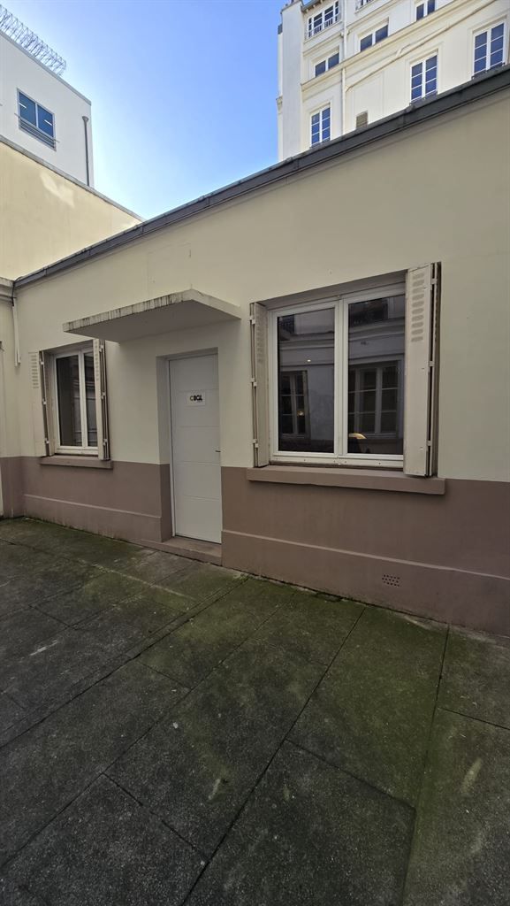 bureaux en location sur PARIS (75008)