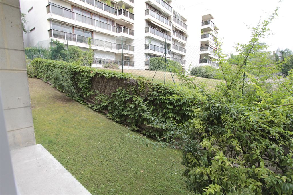 studio en location sur ST CLOUD (92210)