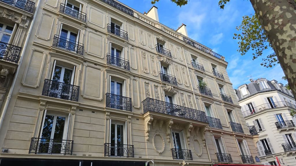 appartement 2 pièces en vente sur PARIS (75116)